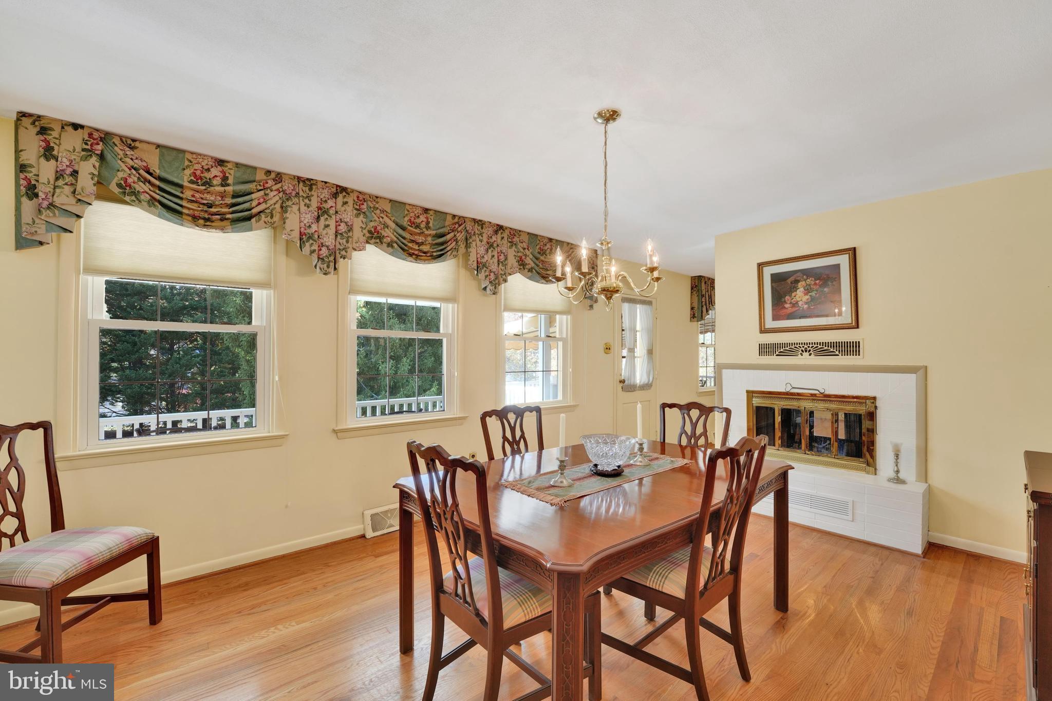 321 Possum Park Road Newark, DE 19711 - Photo 7 of 47 Formal Dining Room