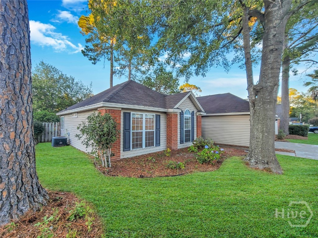 219 Jasper Lane Rincon, GA 31326 - Photo 4 of 46 LEFT VIEW