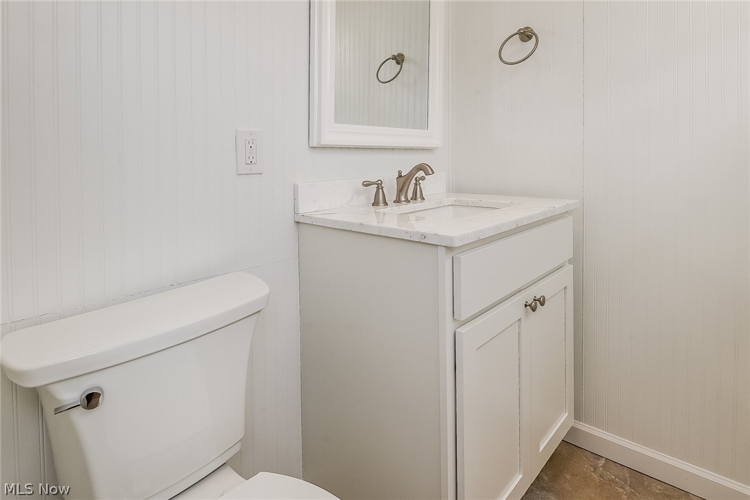 6571 Charles Road North Olmsted, OH 44070 - Photo 14 of 22