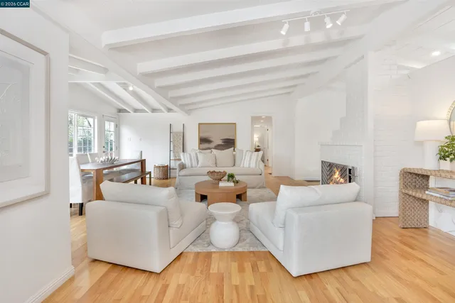 $1,349,000 | 10 Vista Hermosa, Walnut Creek, CA 94597