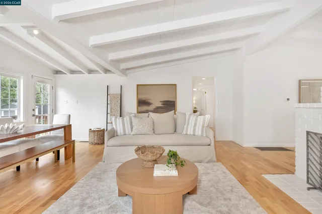 $1,349,000 | 10 Vista Hermosa, Walnut Creek, CA 94597