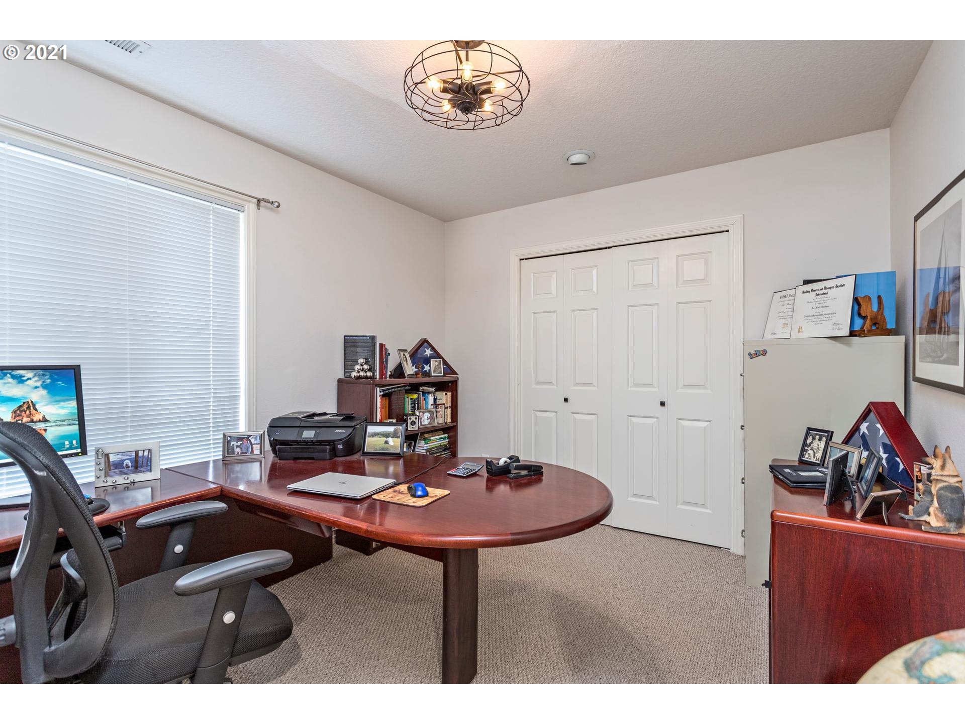 12024 Southwest Lesser Road Portland, OR 97219 - Photo 21 of 32 Gallery Image 21