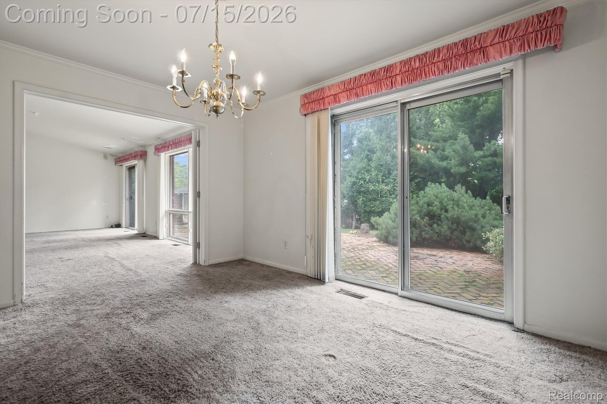 1151 Peveril Road Bloomfield Hills, MI 48304 - Photo 12 of 39 View from the dining room leading into the family room