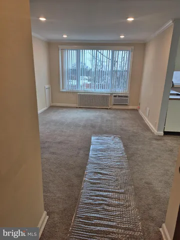 $1,400 | 512 Ridge Road Southeast, Unit 305, Washington, DC 20019