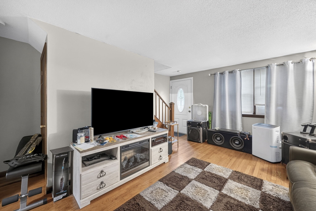 46-48 Fenwick Street Springfield, MA 01109 - Photo 13 of 18 Gallery Image 13