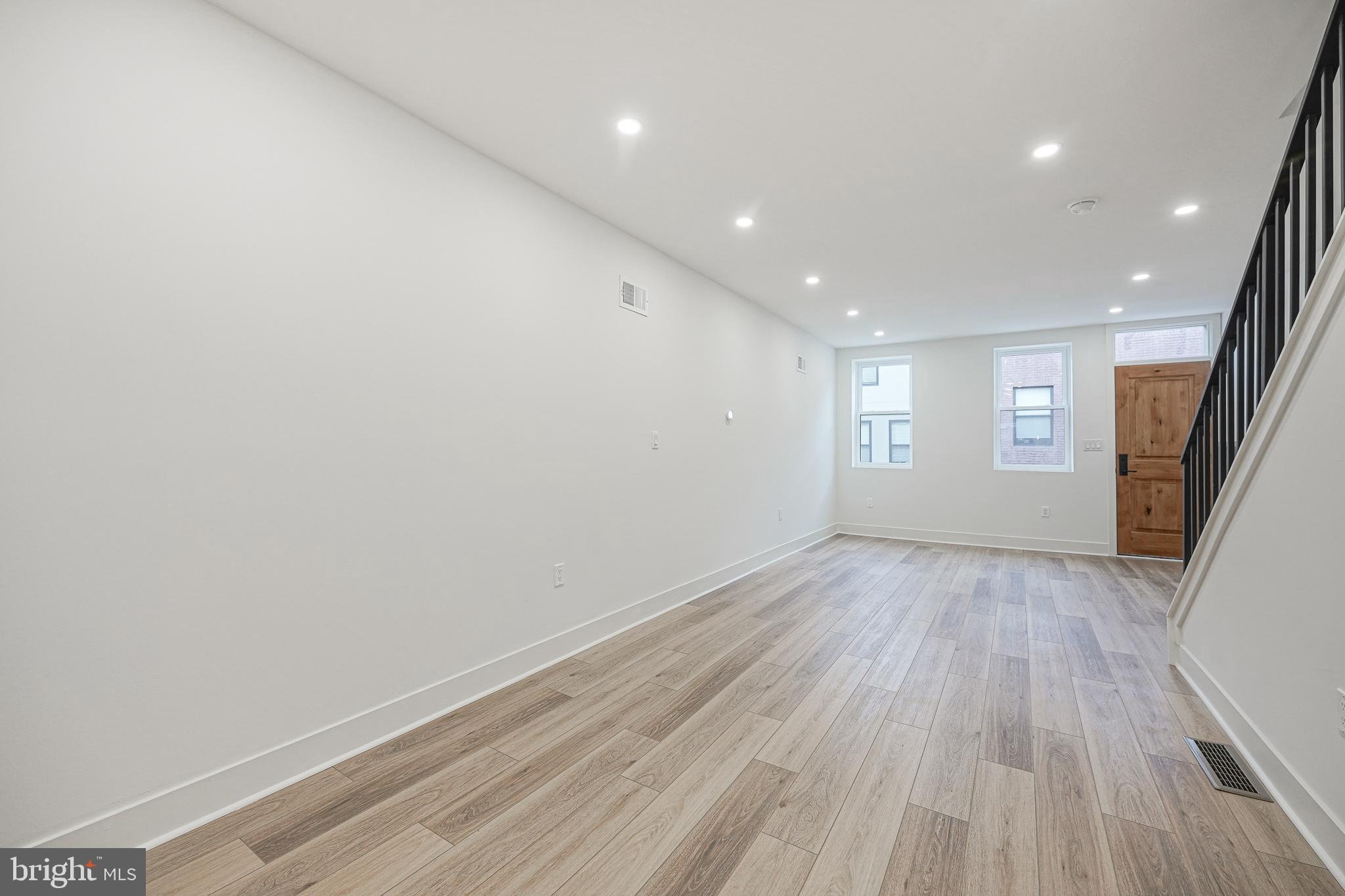 933 Dudley Street Philadelphia, PA 19148 - Photo 12 of 35