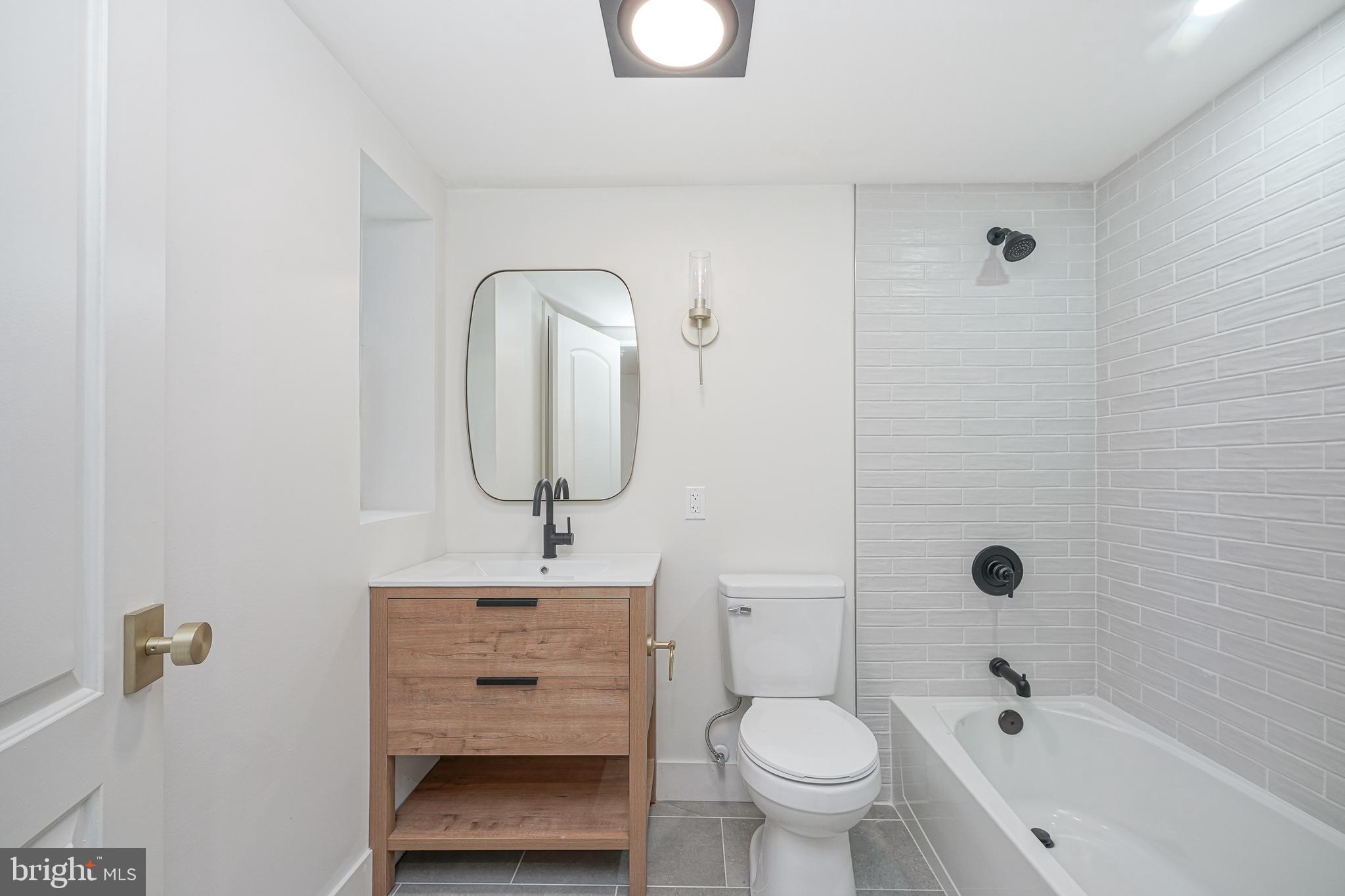 933 Dudley Street Philadelphia, PA 19148 - Photo 27 of 35