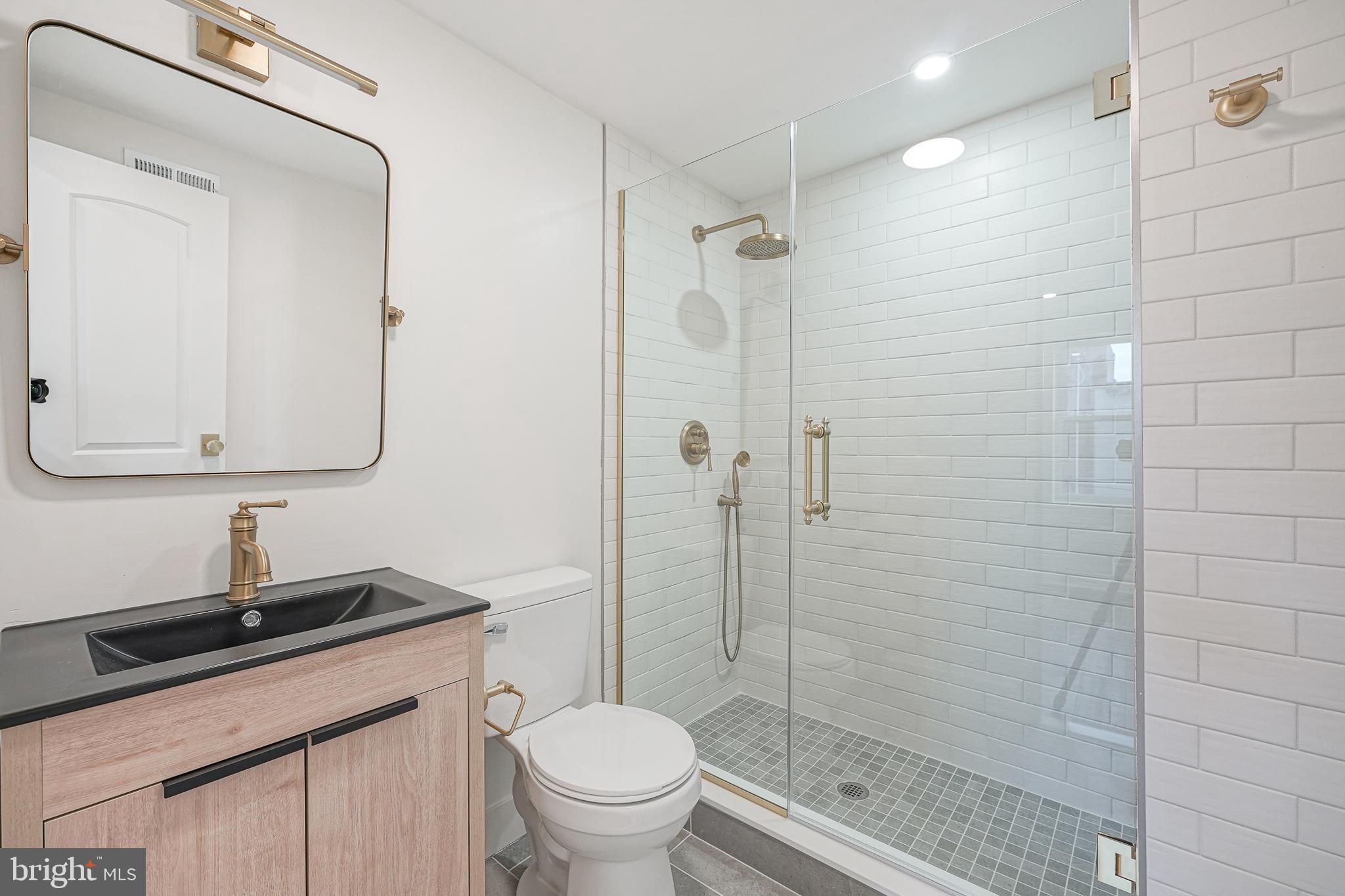 933 Dudley Street Philadelphia, PA 19148 - Photo 32 of 35