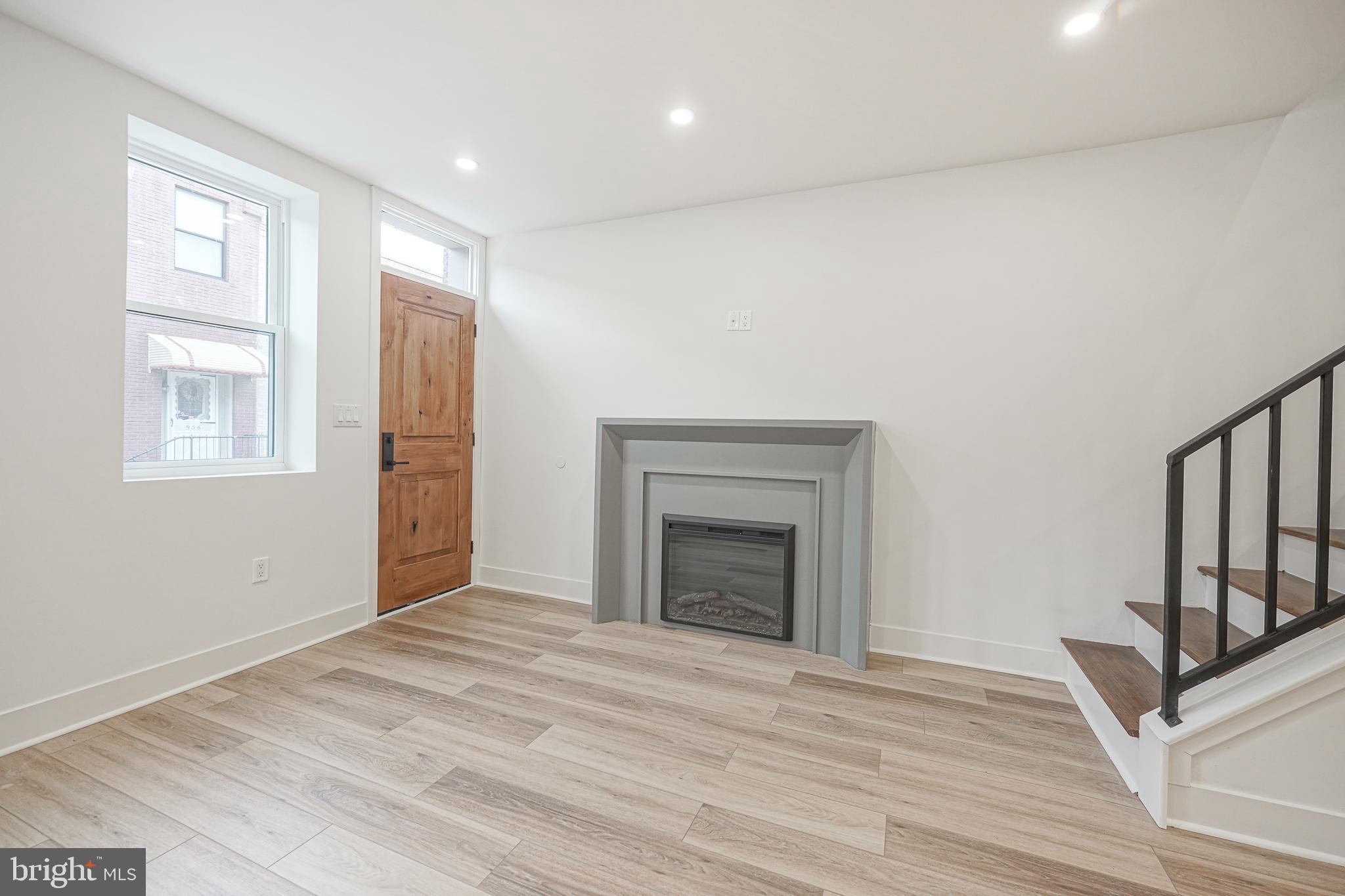 933 Dudley Street Philadelphia, PA 19148 - Photo 7 of 35