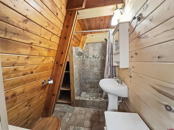 a view of a bathroom