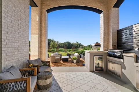 $999,450 | 668 Two Creeks Lane, Austin, TX 78737