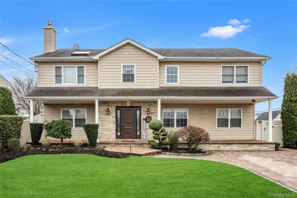 $1,200,000 | 69 Thomas Avenue, Bethpage, NY 11714