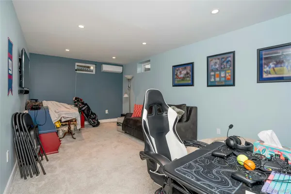 $1,200,000 | 69 Thomas Avenue, Bethpage, NY 11714