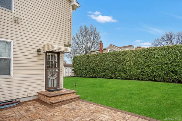 $1,200,000 | 69 Thomas Avenue, Bethpage, NY 11714