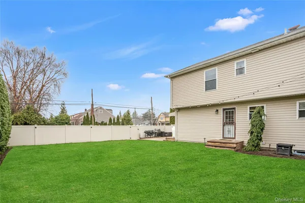 $1,200,000 | 69 Thomas Avenue, Bethpage, NY 11714