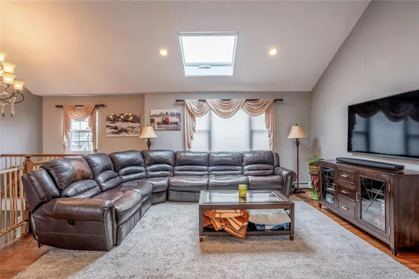 $1,200,000 | 69 Thomas Avenue, Bethpage, NY 11714