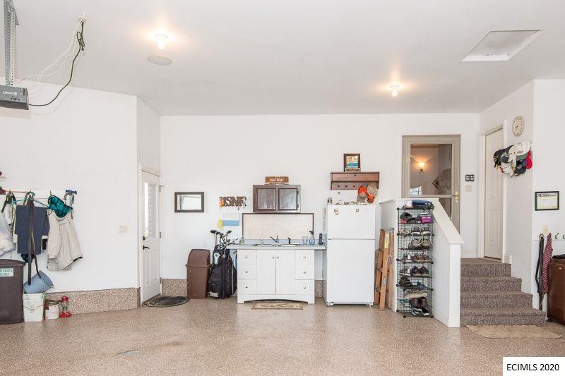 3266 Hales Mill Road Dubuque, IA 52002 - Photo 14 of 15 Gallery Image 14