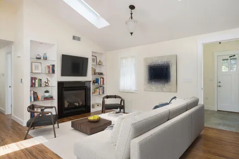 $895,000 | 26 Cuttysark Road, East Falmouth, MA 02536
