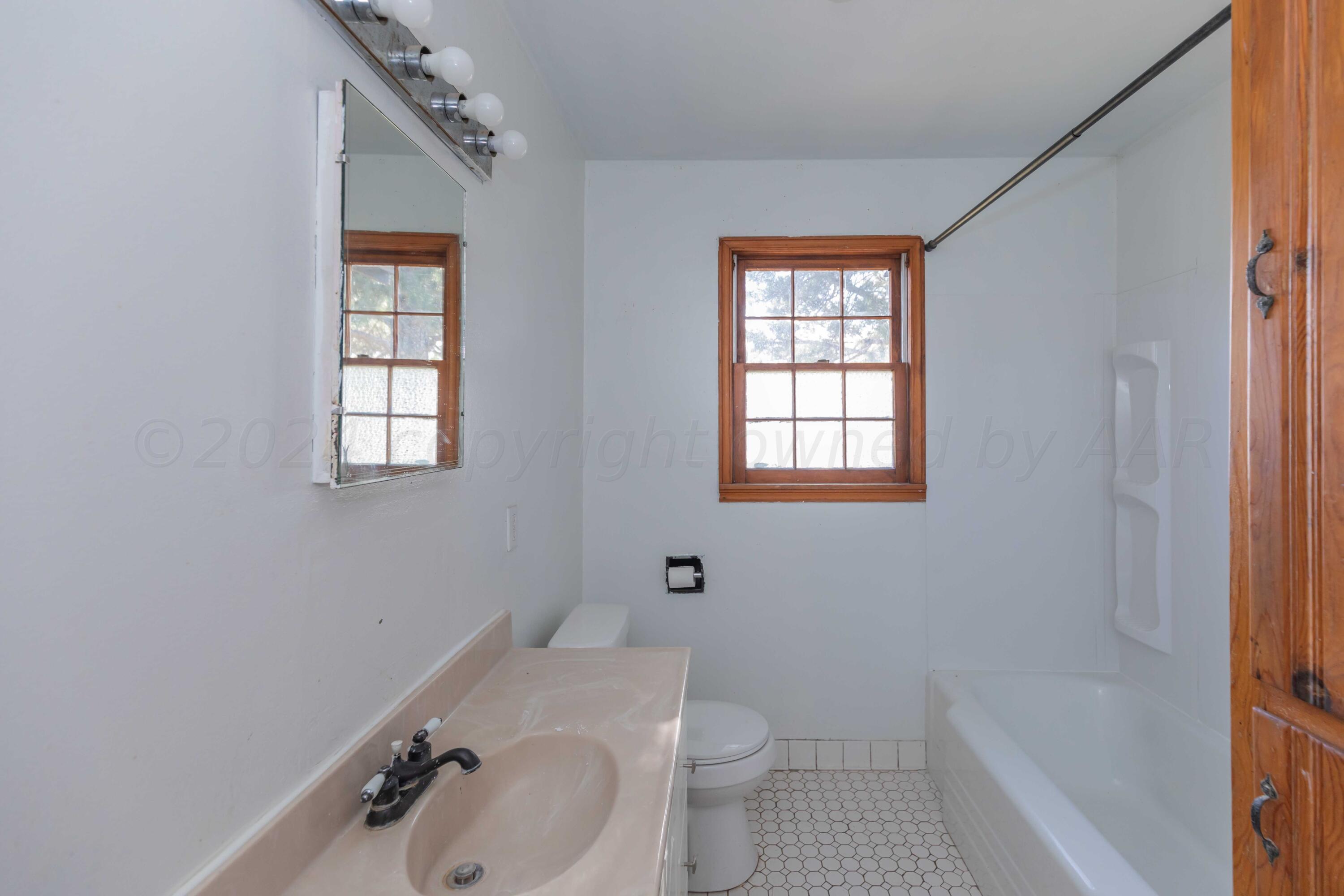 25501 Adkisson Road Umbarger, TX 79015 - Photo 26 of 34 BATHROOM VIEW 2