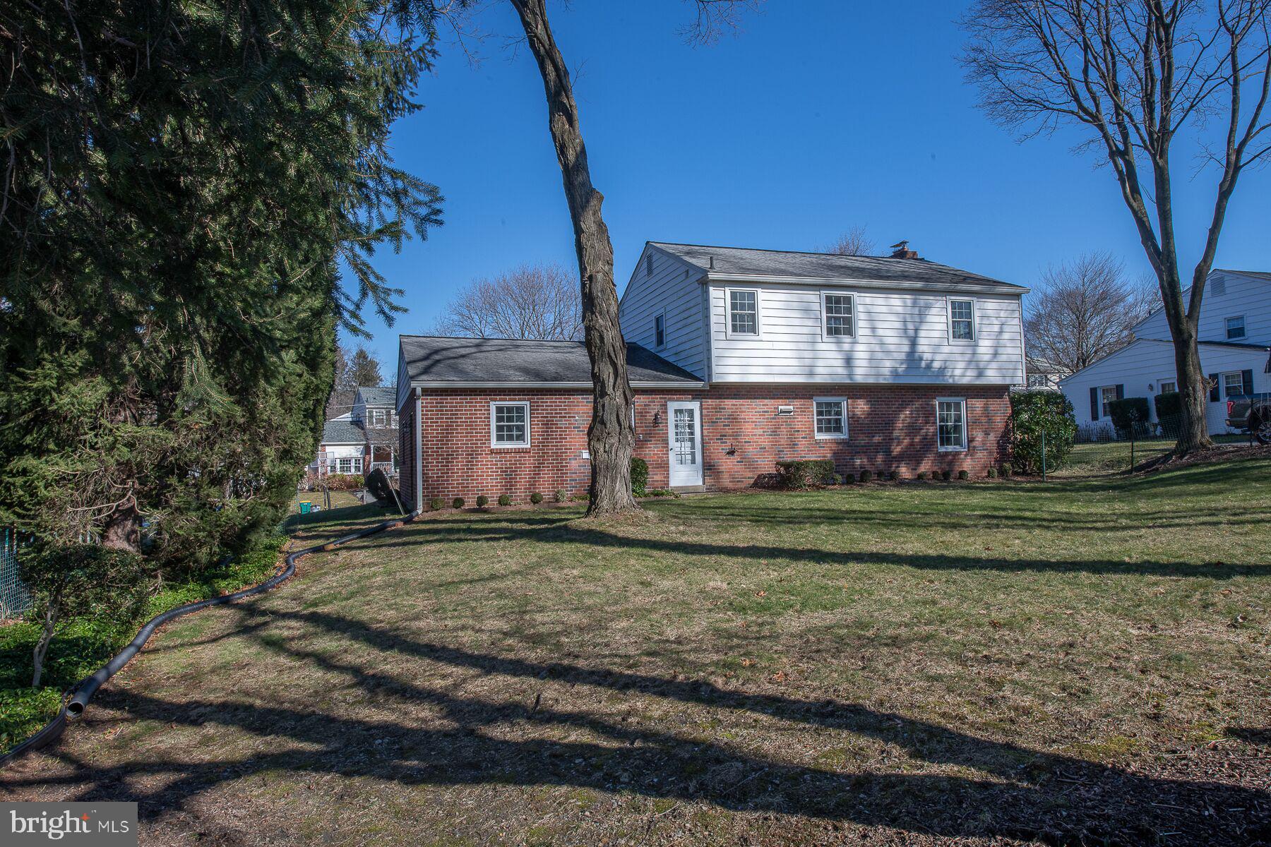 319 Dundee Place Devon, PA 19333 - Photo 37 of 39 Backyard