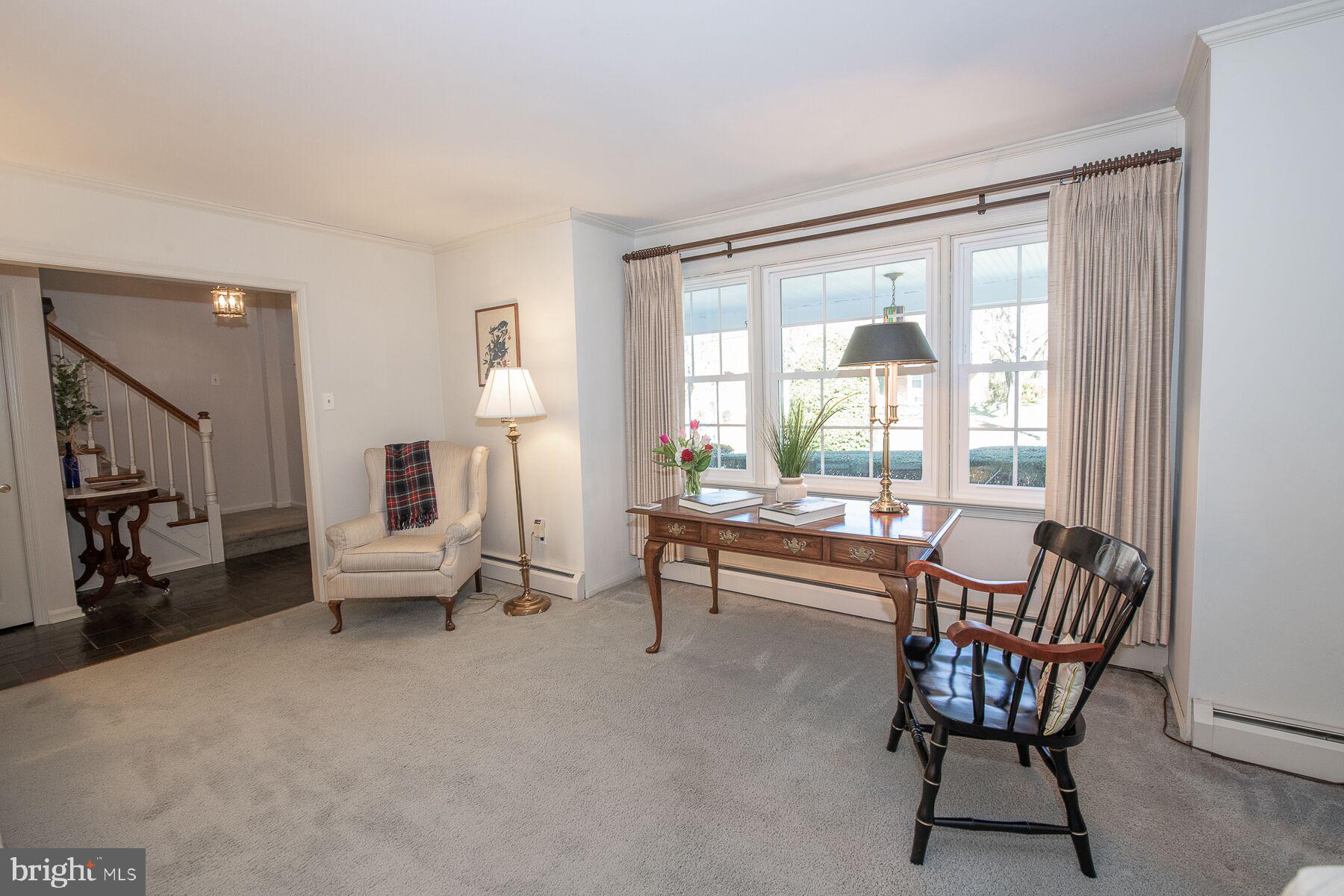 319 Dundee Place Devon, PA 19333 - Photo 7 of 39 Living Room