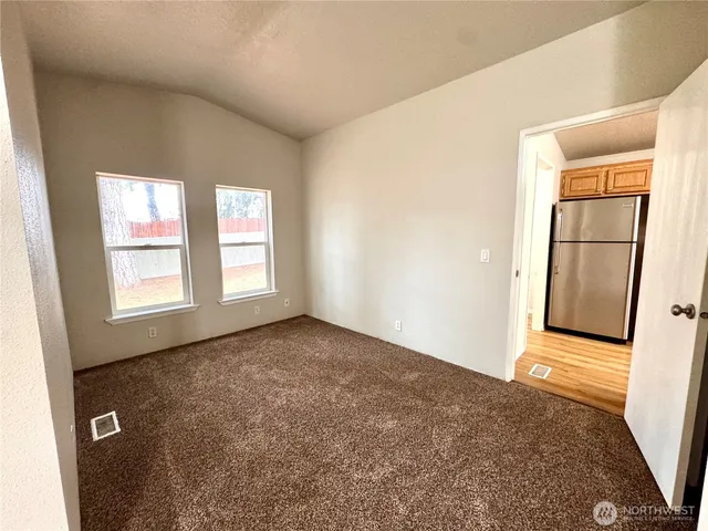 $299,999 | 21 West Freedom Lane, Shelton, WA 98584