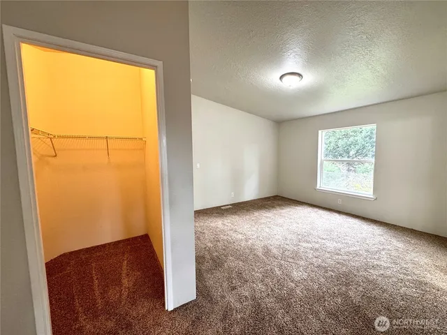 $299,999 | 21 West Freedom Lane, Shelton, WA 98584