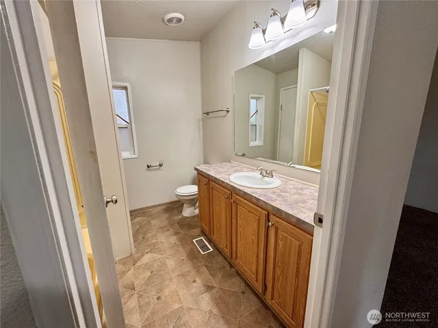 $299,999 | 21 West Freedom Lane, Shelton, WA 98584