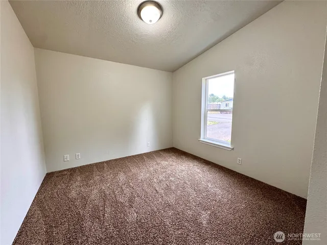 $299,999 | 21 West Freedom Lane, Shelton, WA 98584