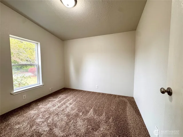 $299,999 | 21 West Freedom Lane, Shelton, WA 98584