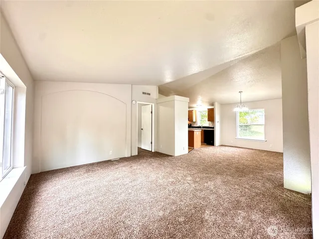 $299,999 | 21 West Freedom Lane, Shelton, WA 98584