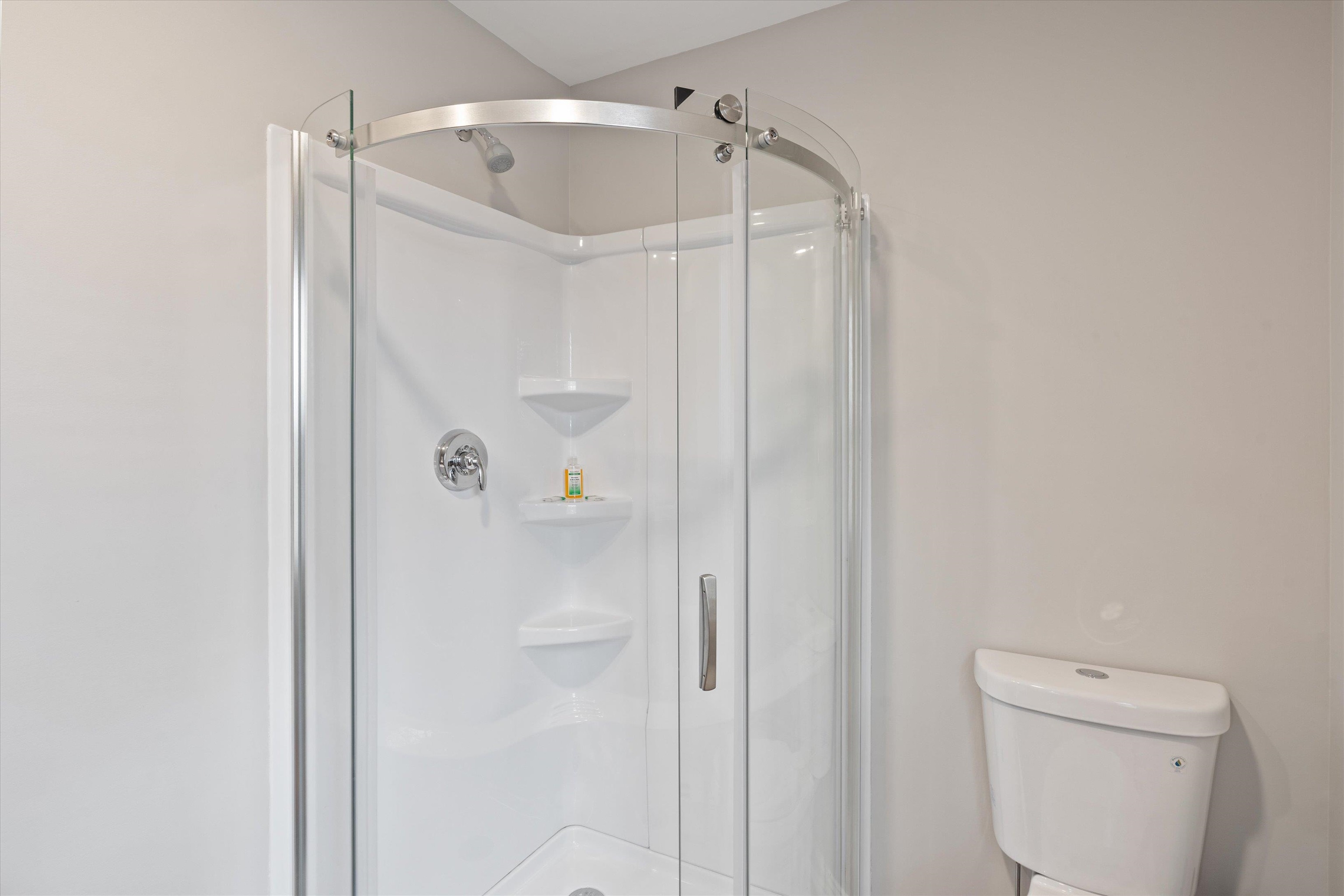 4 Geneva Street Manchester, NH 03102 - Photo 17 of 37