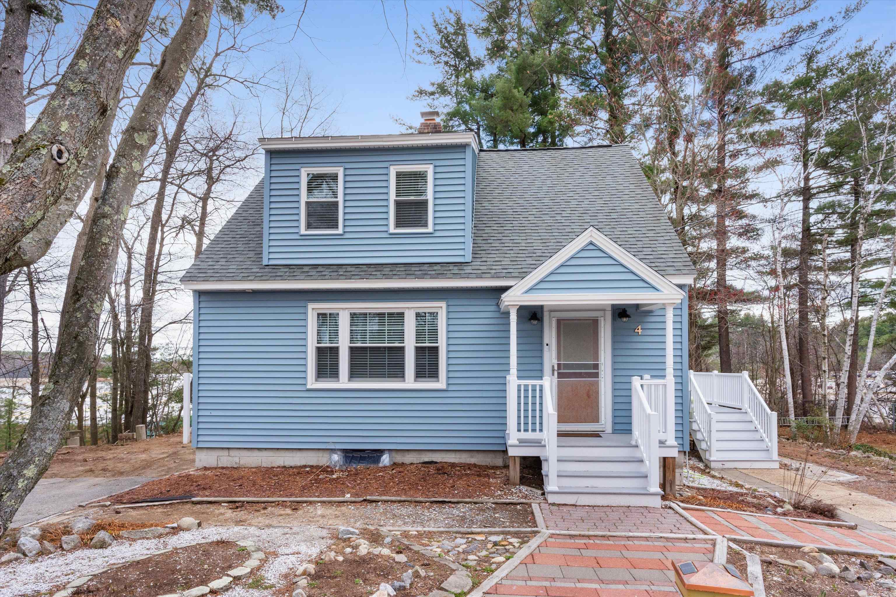 4 Geneva Street Manchester, NH 03102 - Photo 2 of 37