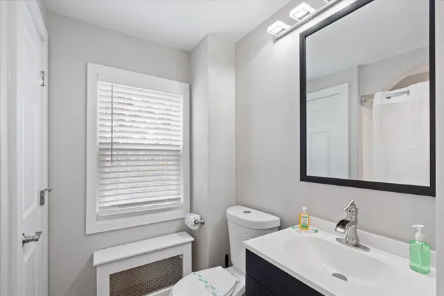 $4,995 | 4 Geneva Street, Manchester, NH 03102