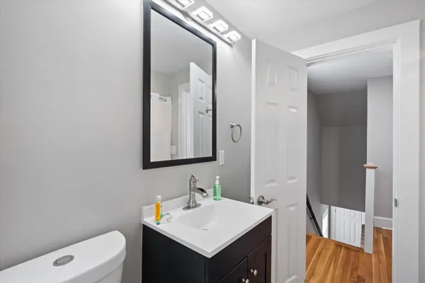 $4,995 | 4 Geneva Street, Manchester, NH 03102