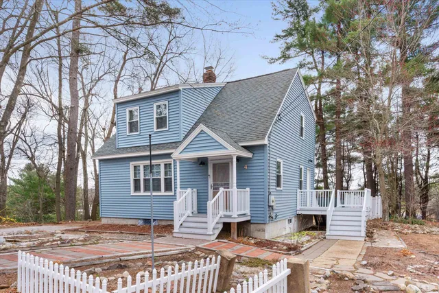 $4,995 | 4 Geneva Street, Manchester, NH 03102