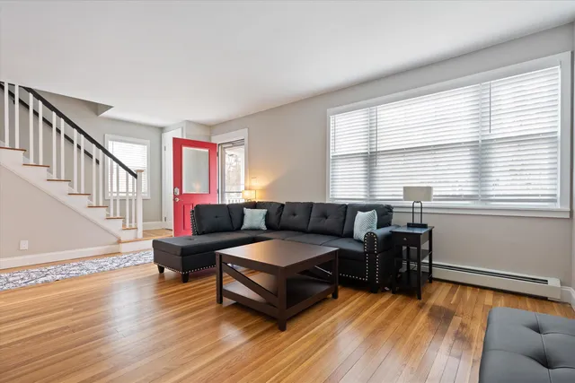 $4,995 | 4 Geneva Street, Manchester, NH 03102