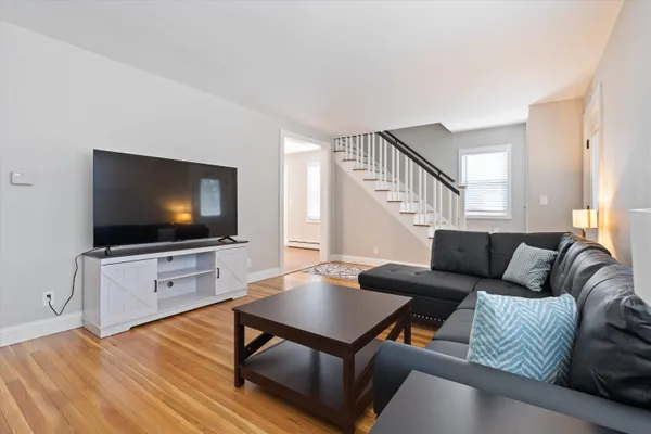 $4,995 | 4 Geneva Street, Manchester, NH 03102