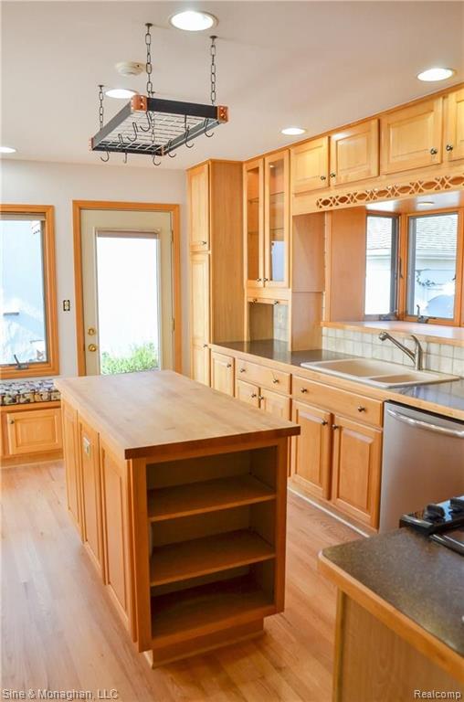 620 North Riverside Avenue St. Clair, MI 48079 - Photo 21 of 53
