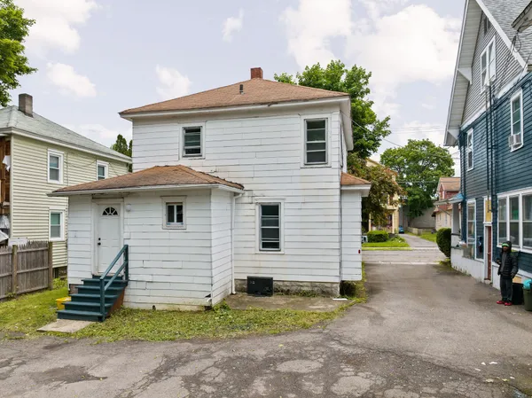 $125,000 | 40 Jackson Avenue, Endicott, NY 13760