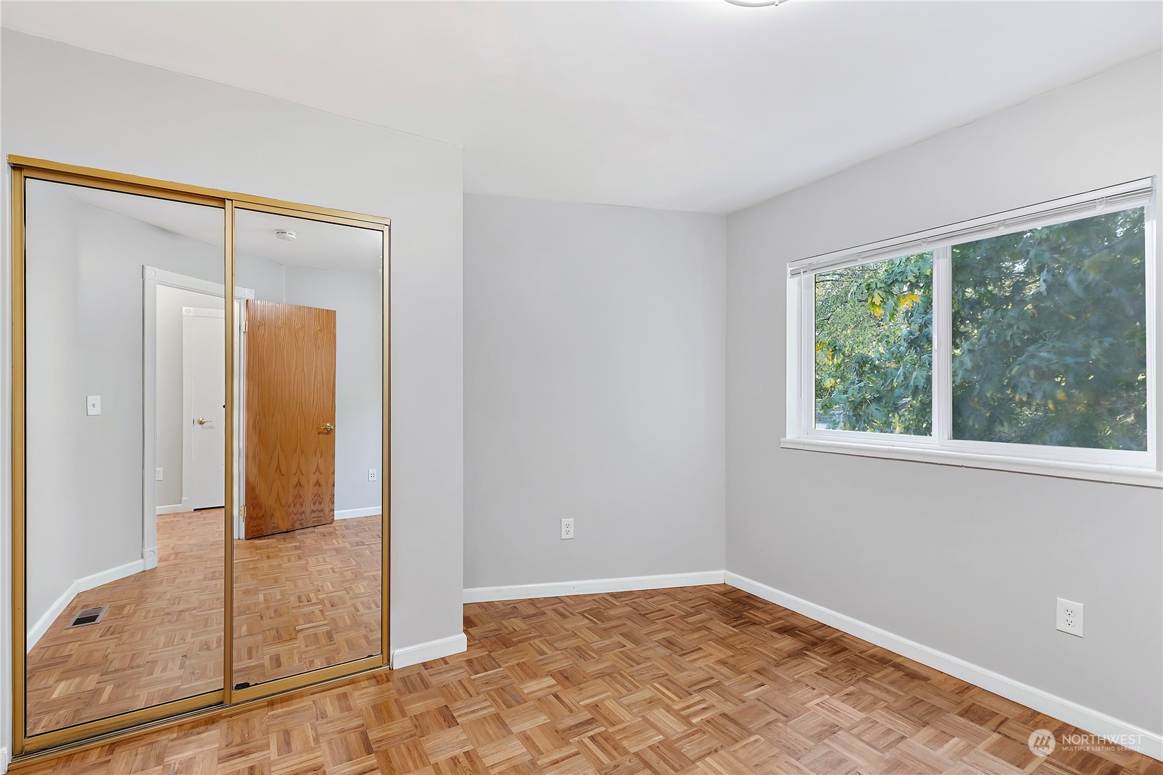 7209 6th Avenue West Everett, WA 98203 - Photo 20 of 27 a view of an empty room