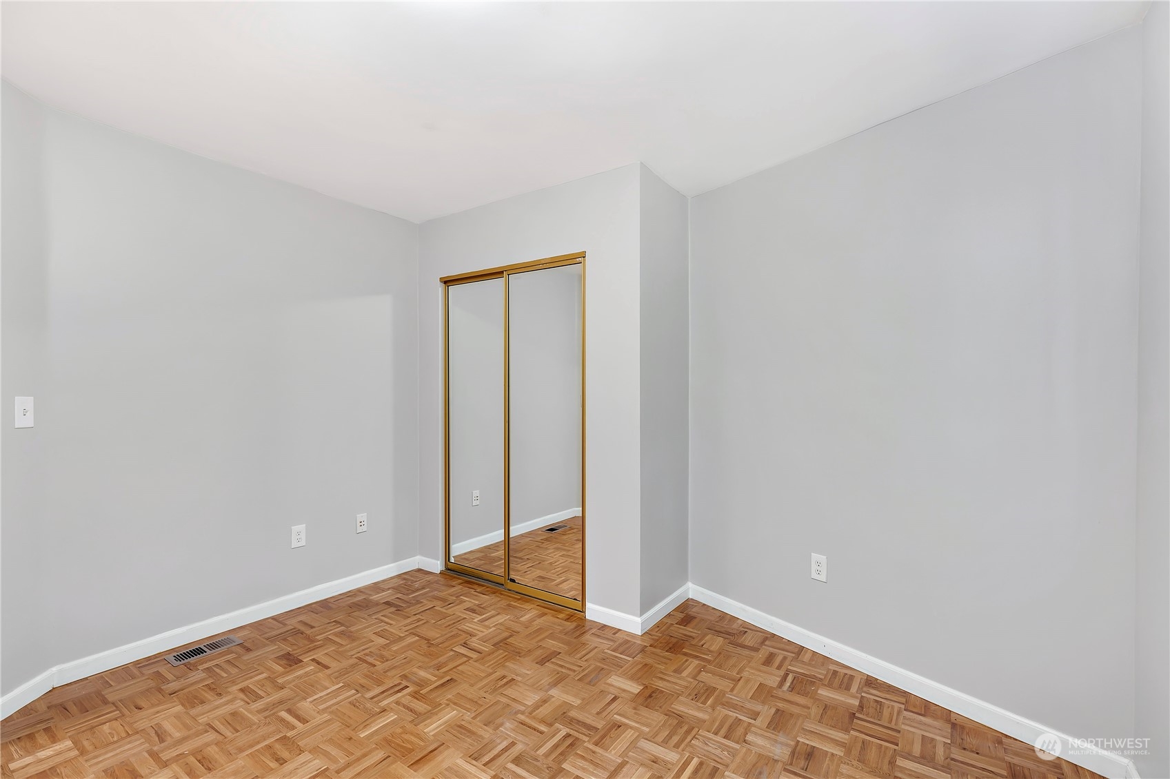 7209 6th Avenue West Everett, WA 98203 - Photo 24 of 27 a view of an empty room