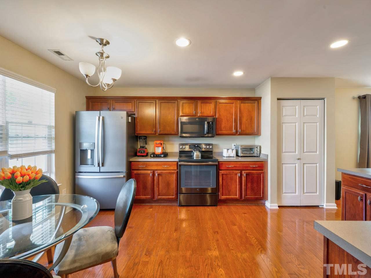 8803 Thornton Town Place Raleigh, NC 27616 - Photo 5 of 25 Gallery Image 5