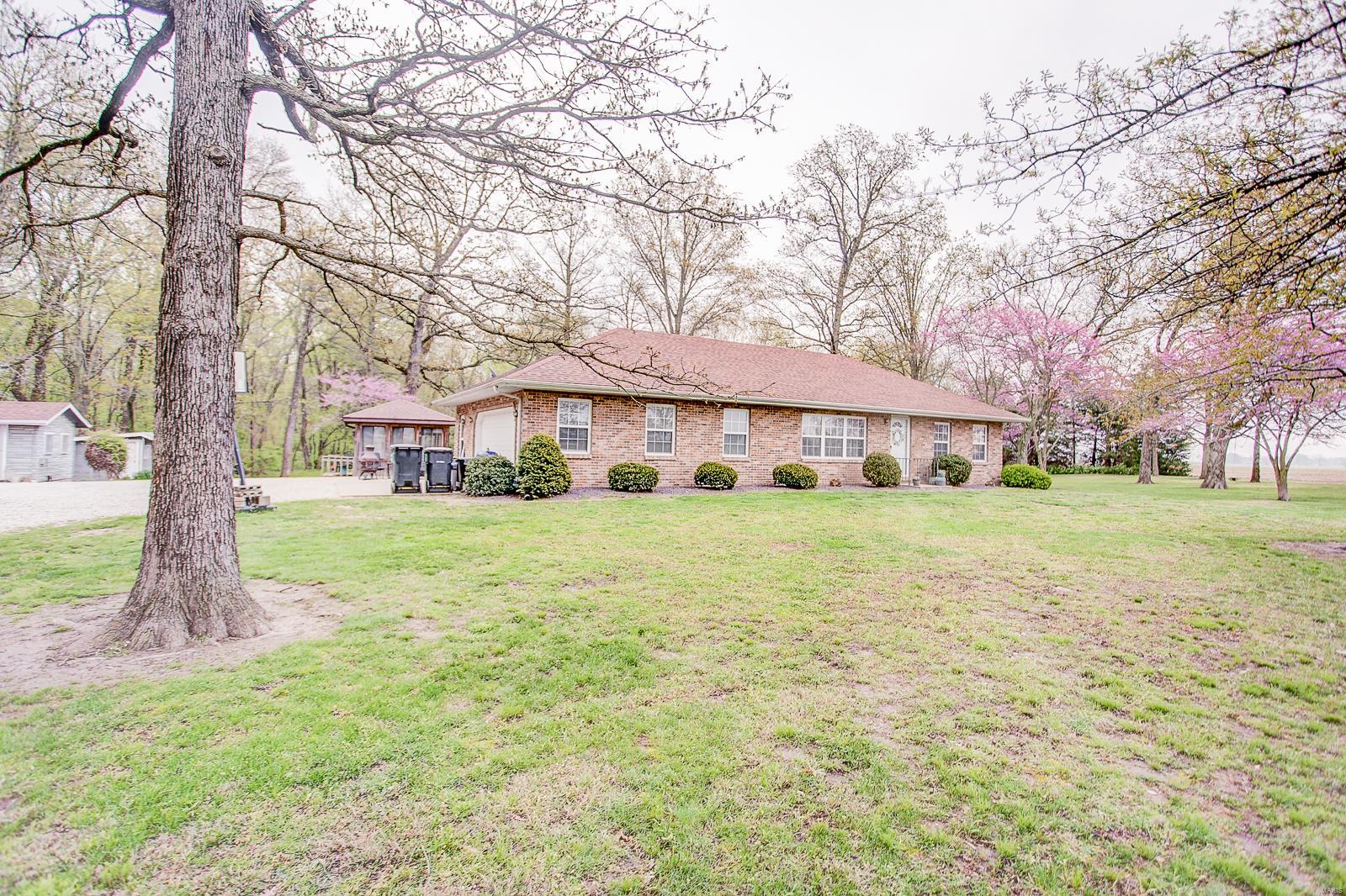 4740 Brenner Road Freeburg, IL 62243 - Photo 3 of 49
