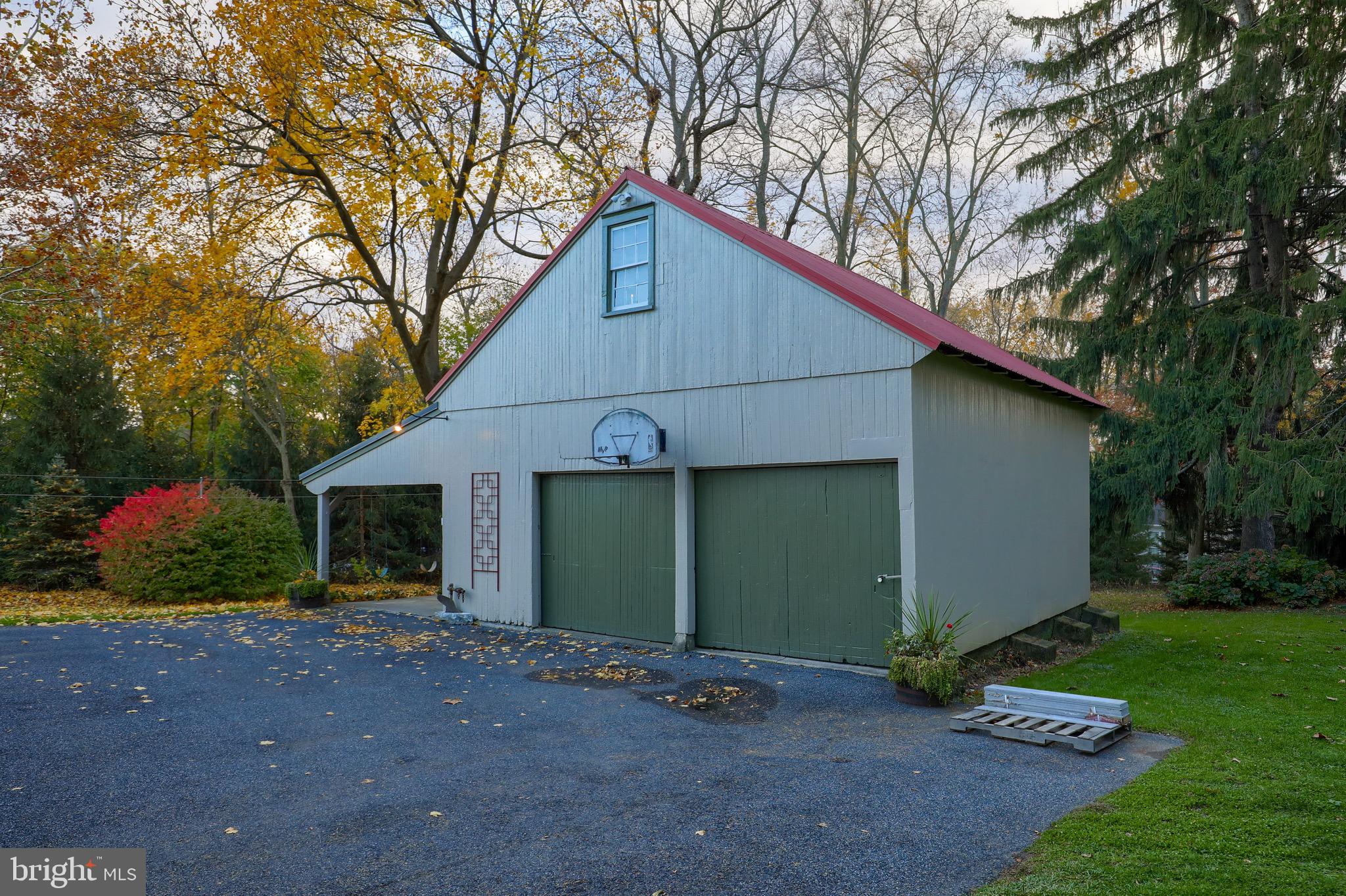 76 Greenfield Road Lancaster, PA 17602 - Photo 11 of 56 barn with 2nd floor