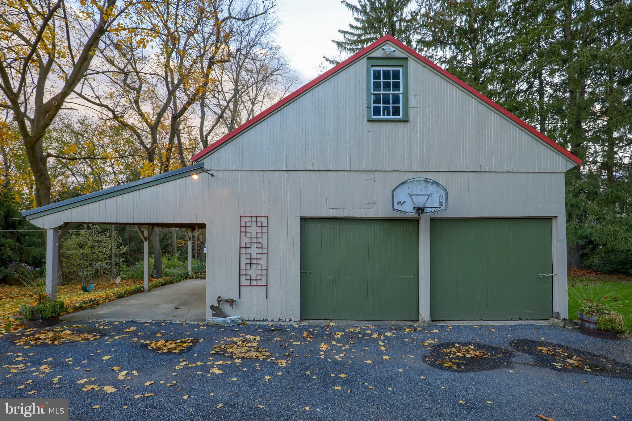 76 Greenfield Road Lancaster, PA 17602 - Photo 12 of 56 2 car garage