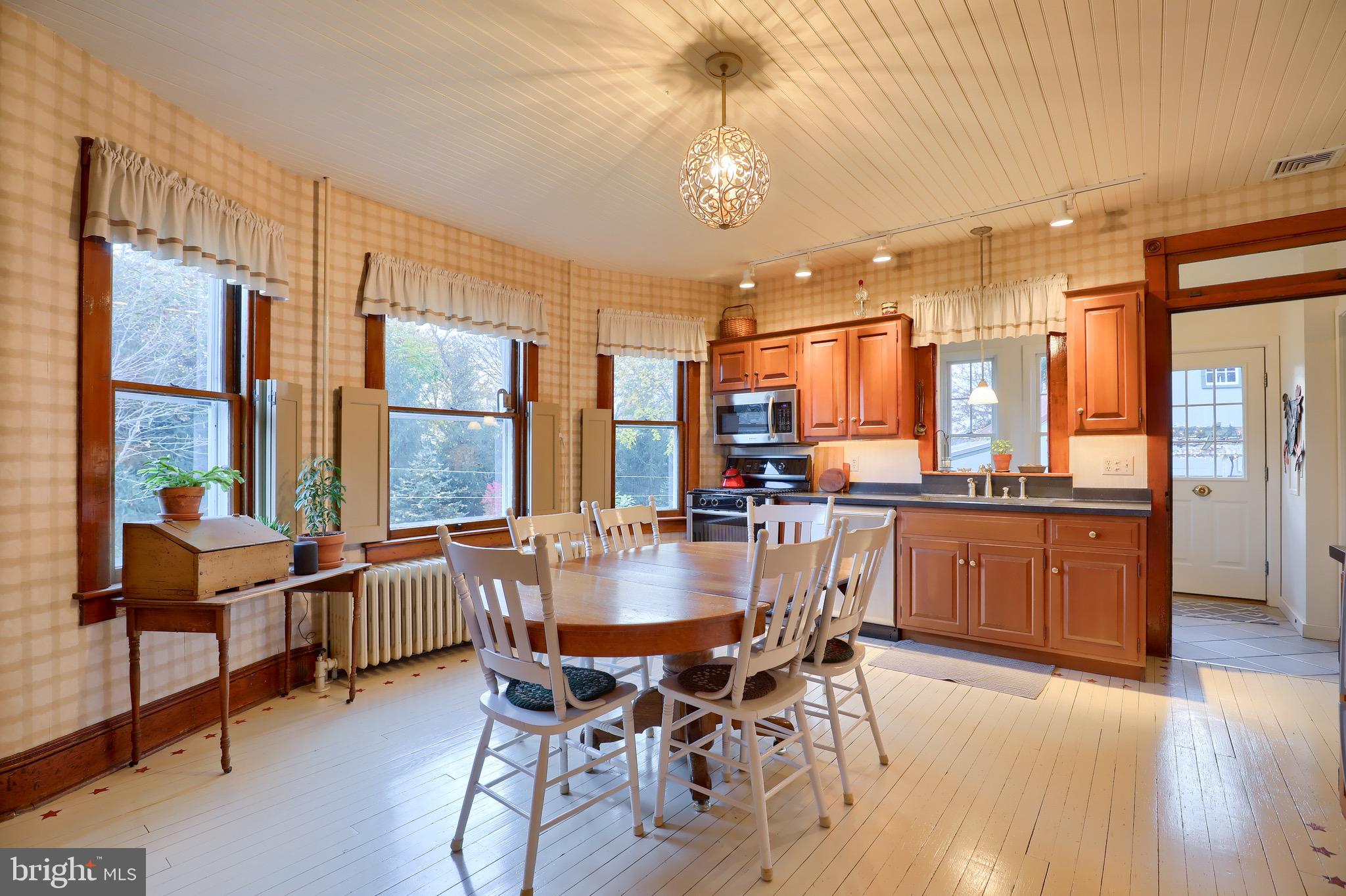 76 Greenfield Road Lancaster, PA 17602 - Photo 35 of 56 Kitchen
