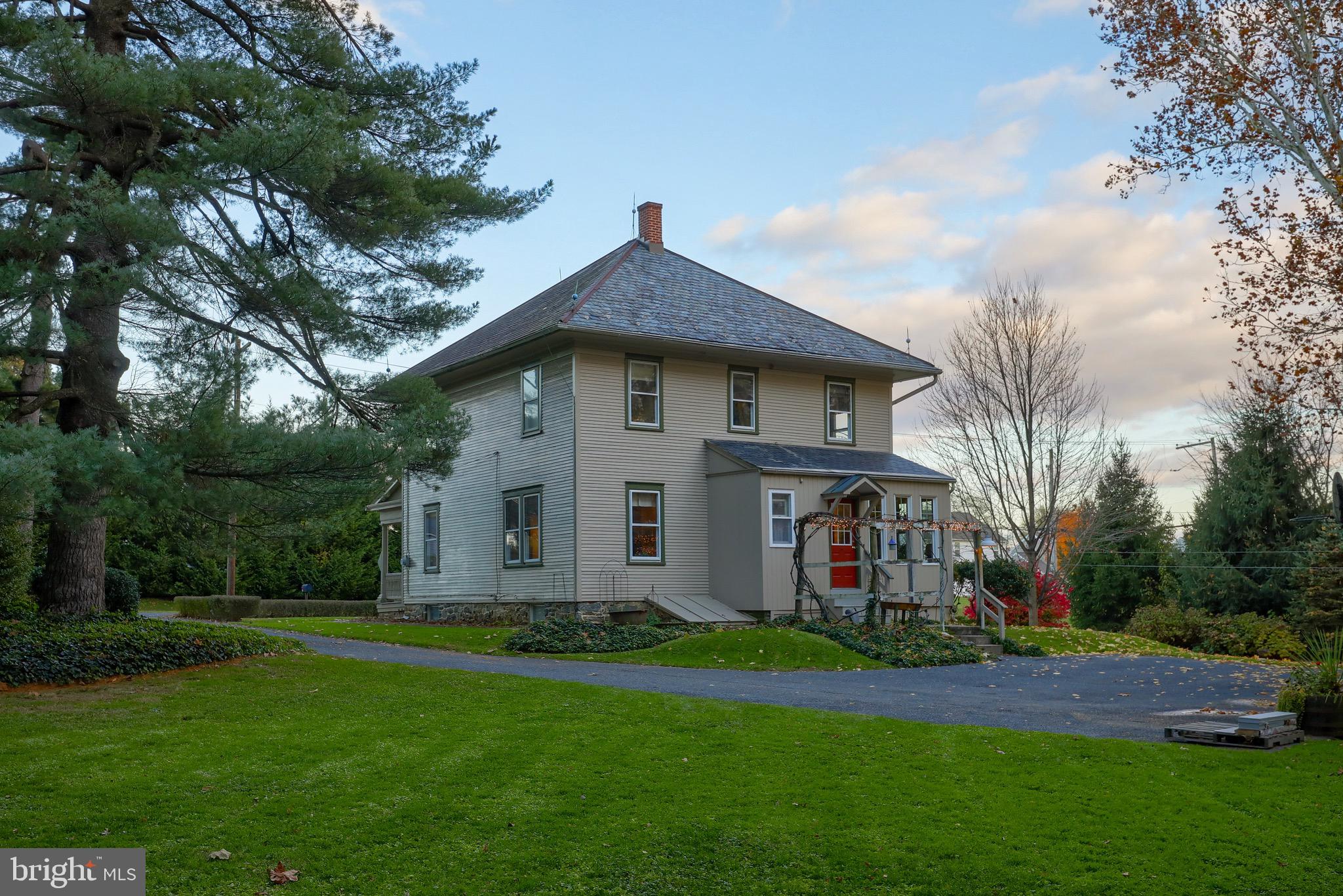 76 Greenfield Road Lancaster, PA 17602 - Photo 6 of 56 Gallery Image 6