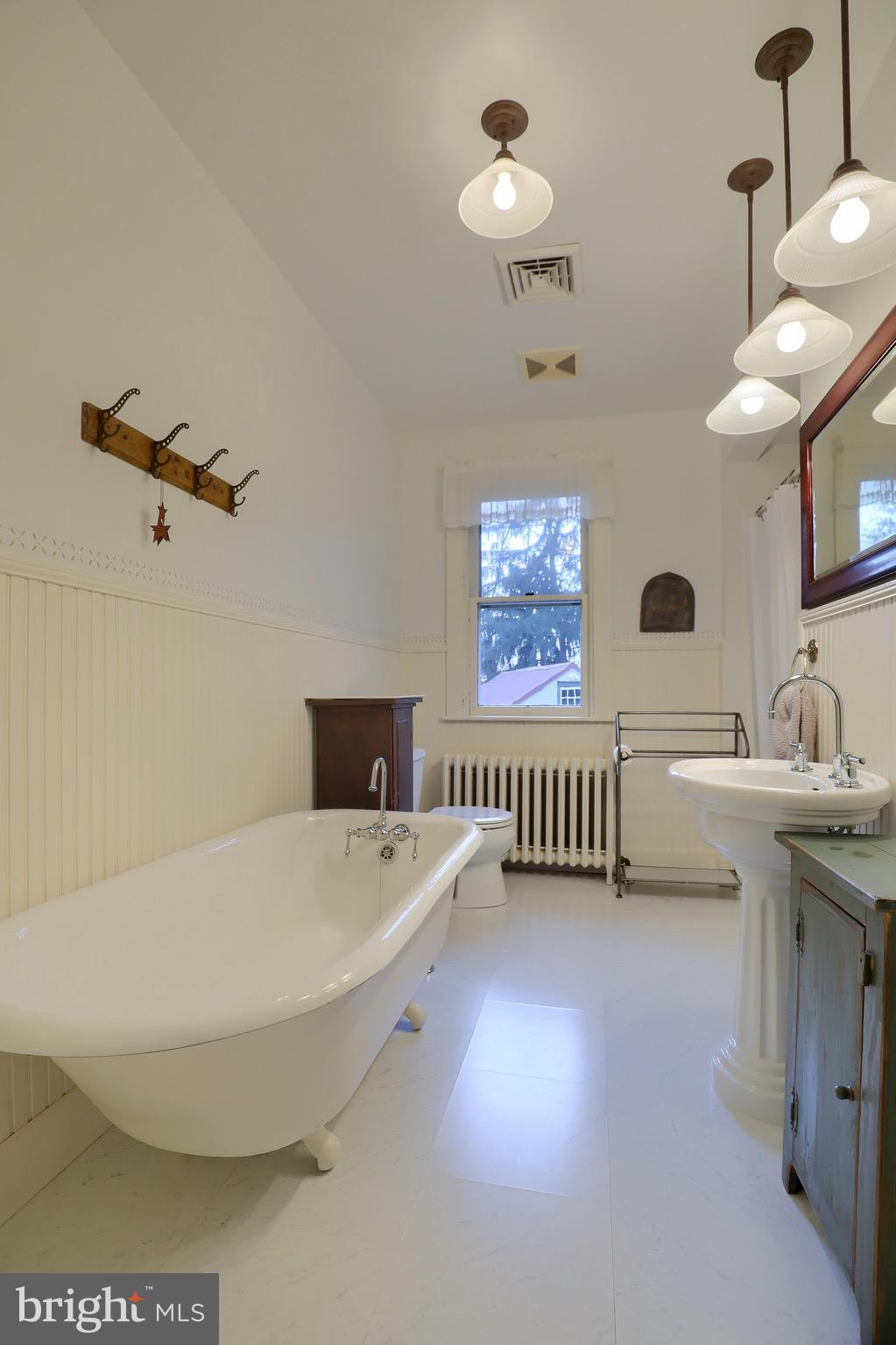 76 Greenfield Road Lancaster, PA 17602 - Photo 53 of 56 Full Bath #1