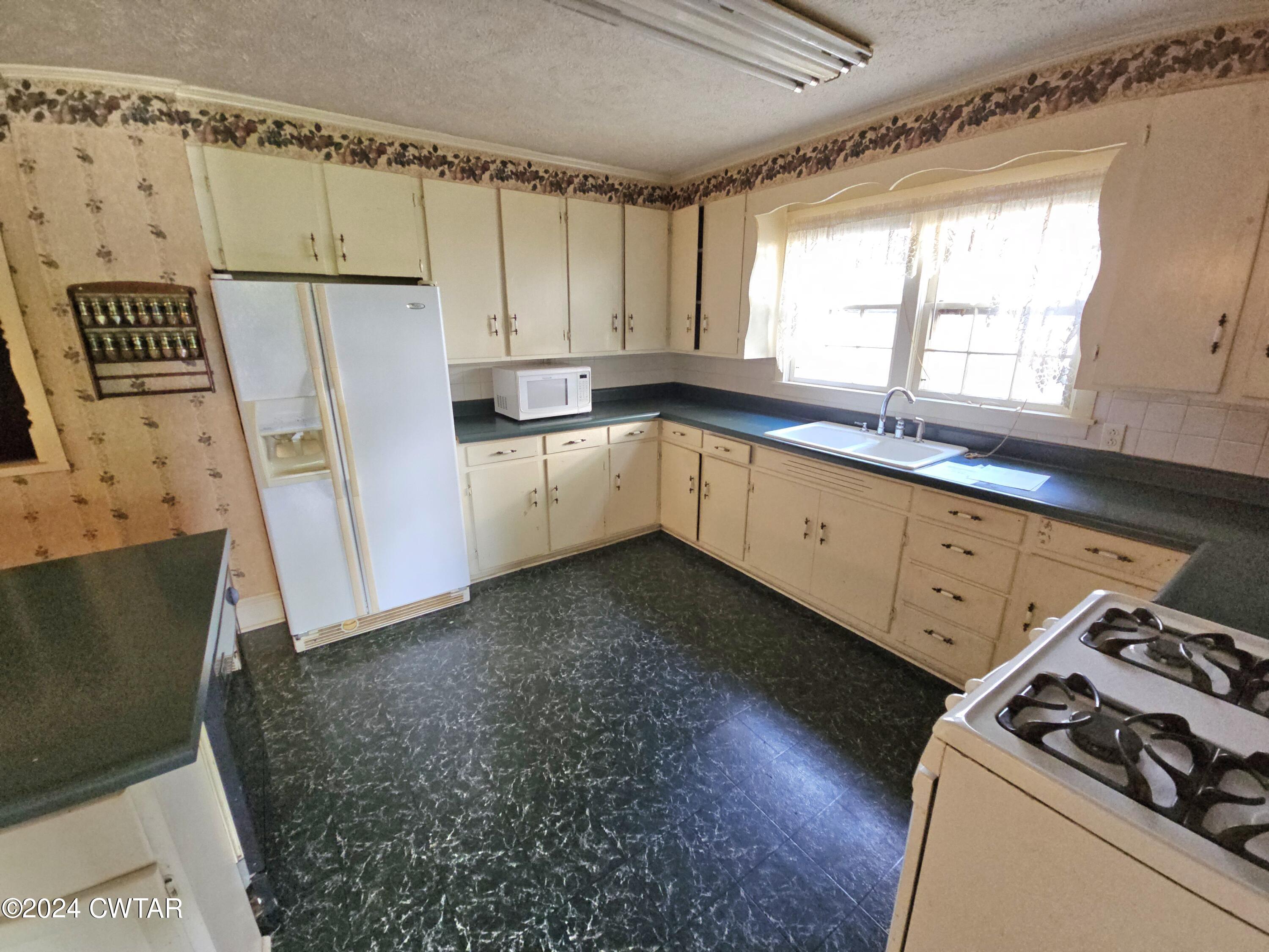 167 Casey Road Pinson, TN 38366 - Photo 7 of 39 20240715_163919